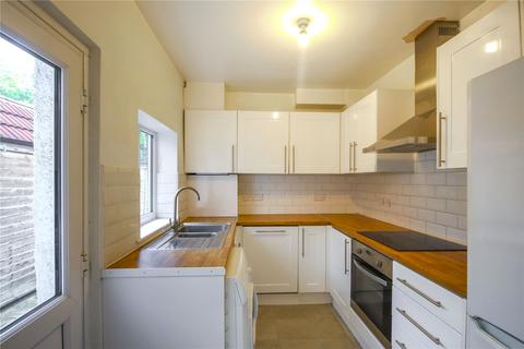 2 bedroom terraced house to rent, Bell Street, Maidenhead, SL6