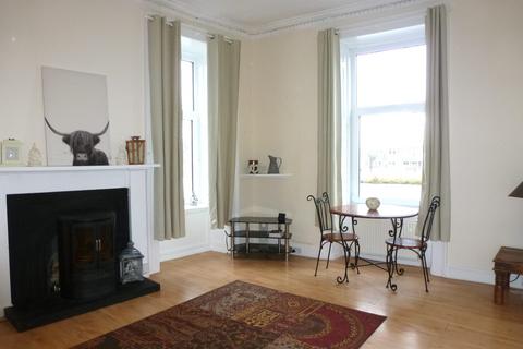 2 bedroom flat to rent - First Floor Flat, 47 Huntly Street, Inverness, IV3 5HR