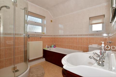 30 Willow Close, Bexley, DA5 1QY