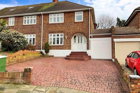 30 Willow Close, Bexley, DA5 1QY