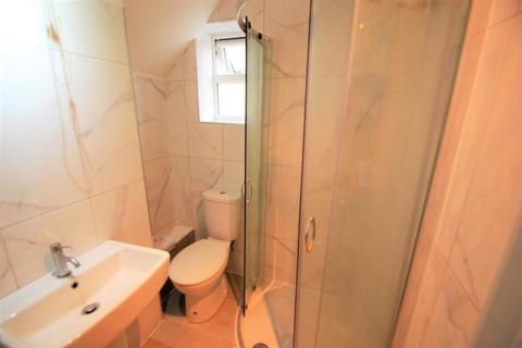 5 Dudley Road, Feltham, TW14 8EJ