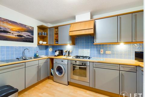 2 bedroom flat to rent, Powderhall Brae, Powderhall, Edinburgh, EH7