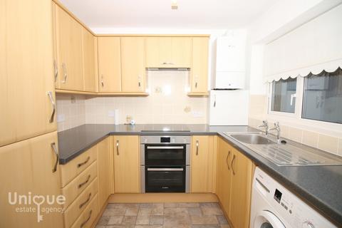 14 Berwick Avenue, Thornton-cleveleys, FY5 2JT