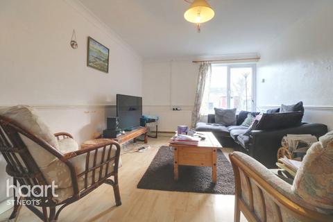 3 Bernard Close, Huntingdon, PE29 7BG