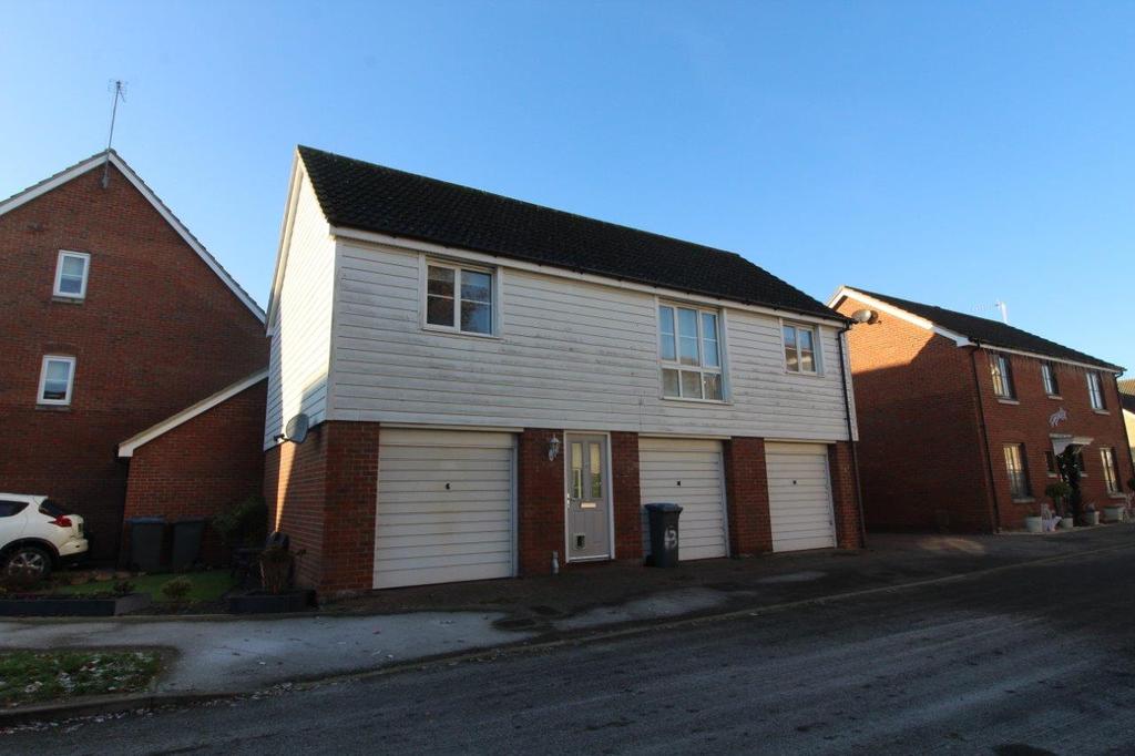 Thomas Crescent, Kesgrave, IP5 2 bed coach house £795 pcm (£183 pw)