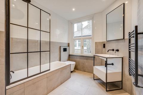 2 bedroom maisonette to rent - Cowley Road, London, SW14
