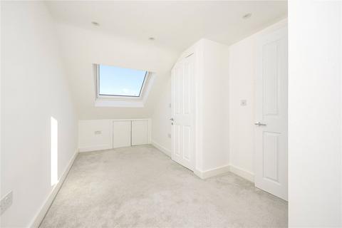 45 Queens Road, New Malden, KT3 6BY
