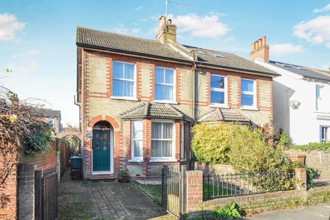 2 bedroom semi-detached house for sale - Earlsbrook Road, Redhill