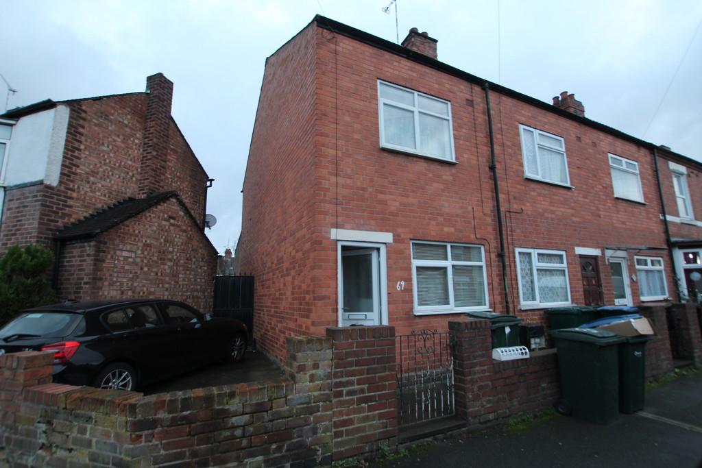 Dorset Road, Coventry 3 bed end of terrace house £775 pcm (£179 pw)