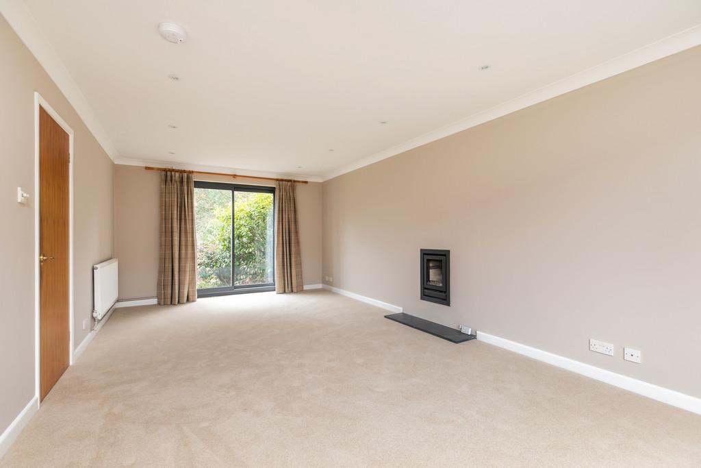 Abbey Hill Road, Winchester 4 bed detached house £2,650 pcm (£612 pw)