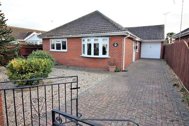 Bockings Grove, Clacton on Sea 3 bed detached bungalow - £350,000