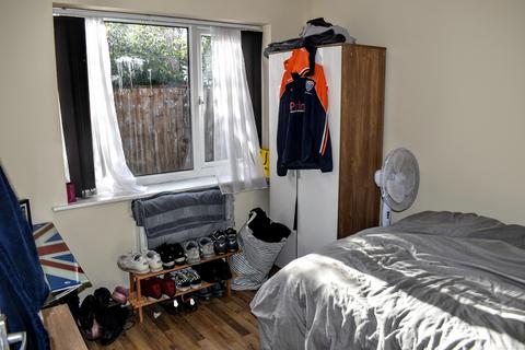 6 bedroom barn conversion to rent - Mornington Crescent, Fallowfield, Manchester