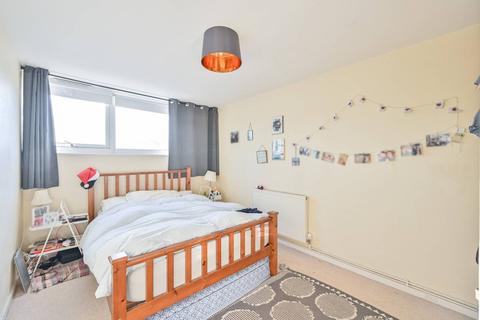 2 bedroom flat for sale - Dorrien Walk, Streatham Hill, London, SW16