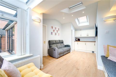 1 Walkers Mount, Leeds, LS6 2SD
