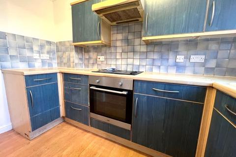 2 bedroom terraced house to rent, Arden Close, London