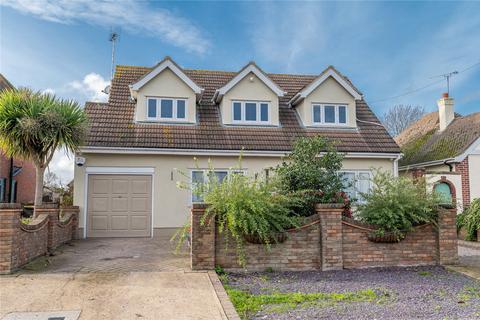 5 bedroom detached house for sale, Little Wakering Road, Little Wakering, Southend-on-Sea, SS3