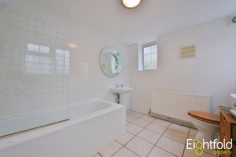 4 bedroom terraced house to rent, Carlyle Street, Brighton