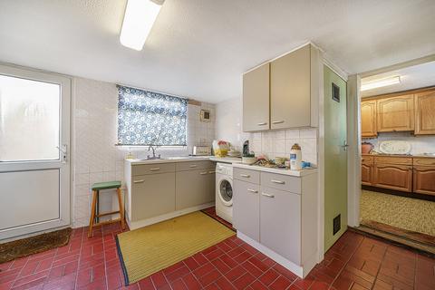 2 Knowlton Green, Bromley, BR2 9DH