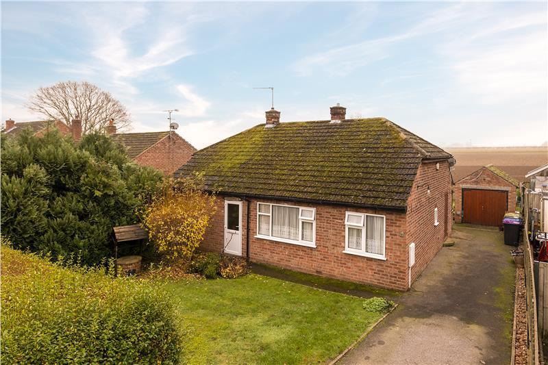 Riseholme Lane, Riseholme, Lincoln, Lincolnshire, LN2 2LD 2 bed