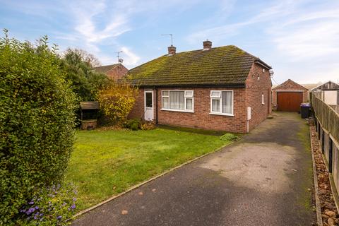 2 bedroom detached bungalow for sale - Riseholme Lane, Riseholme, Lincoln, Lincolnshire, LN2 2LD