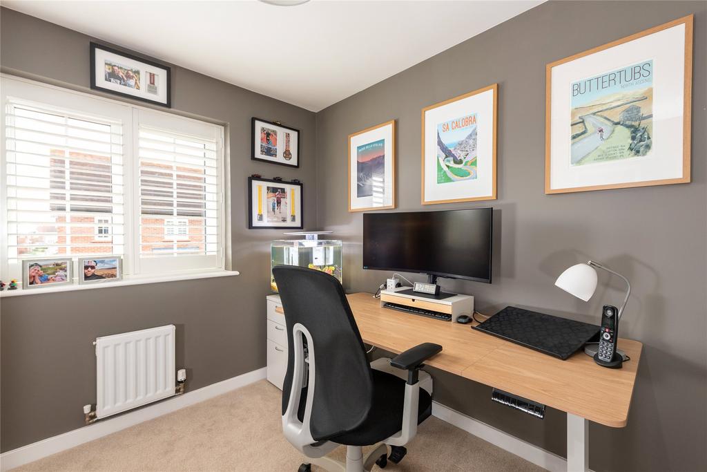 Bed 5/Home Office