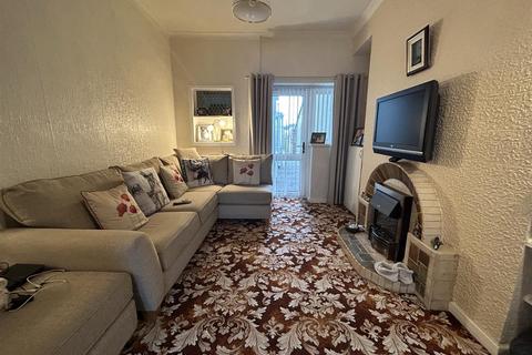 3 bedroom terraced house for sale - Ynys Wen, Llanelli