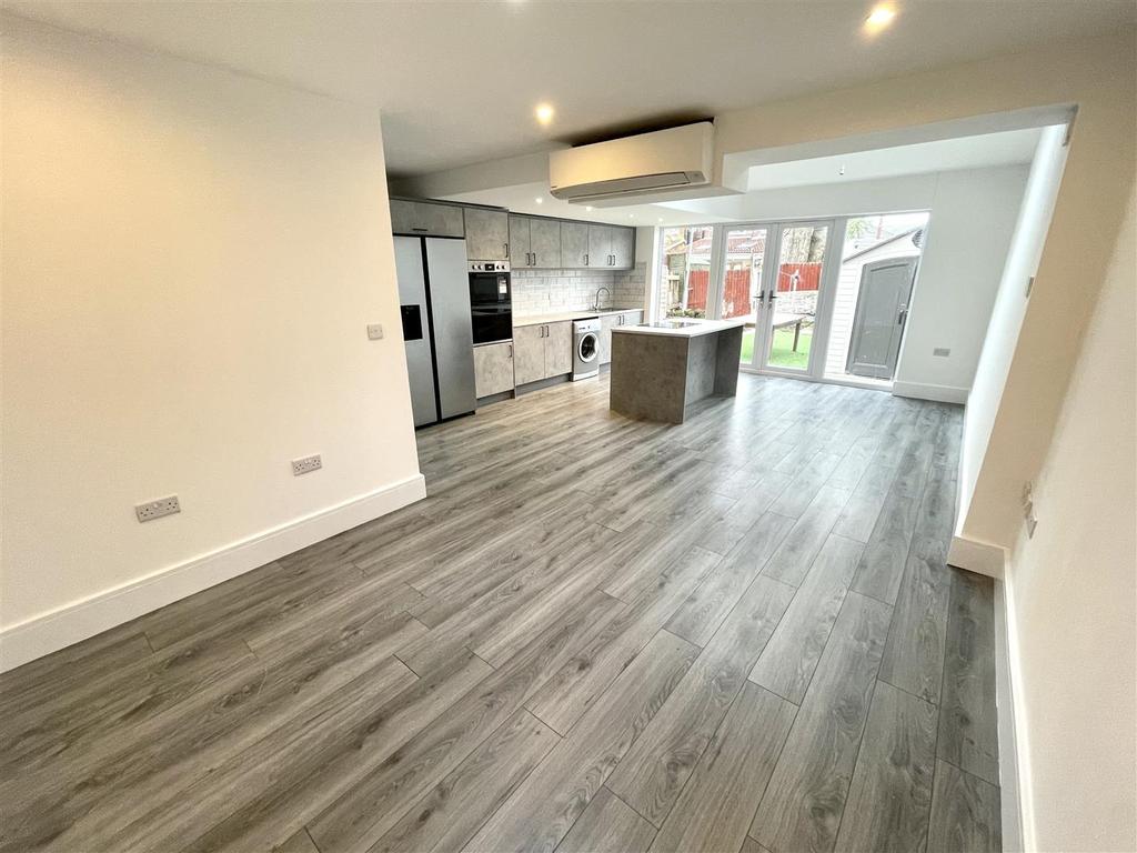 Jeffereys Crescent, Liverpool 3 bed house £245,000