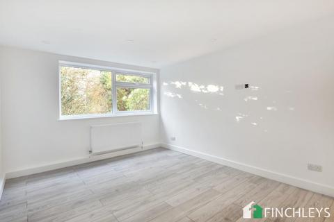 Flat 1, Magnolia Court Woodside Grange Road, London, N12 8SZ