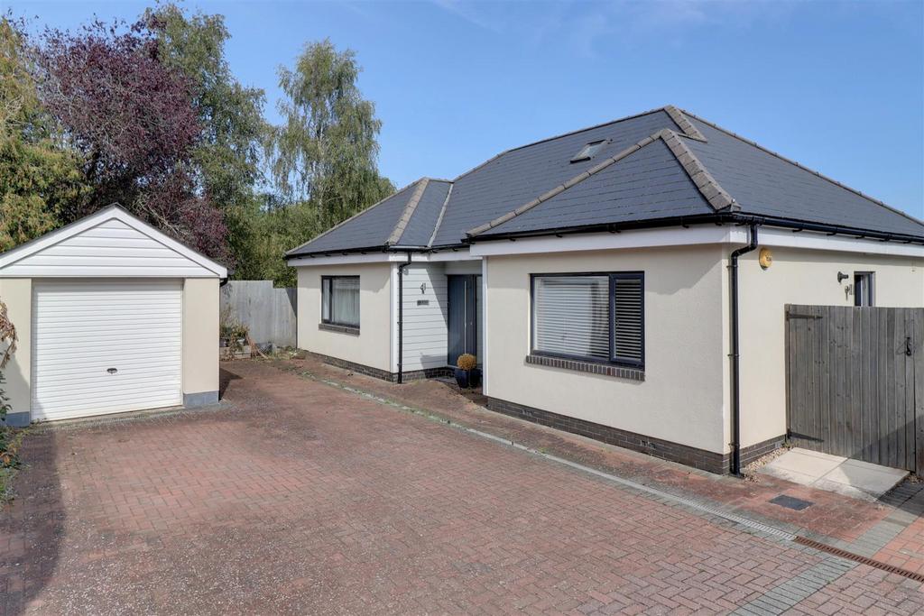 Deerhurst Road, Apperley, Gloucestershire 4 bed detached house for sale £499,000