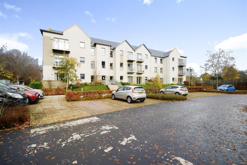 Hailes Green Ext..jpg