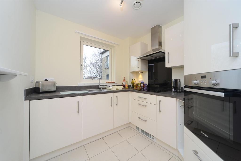 Kitchen 24 HG.jpg