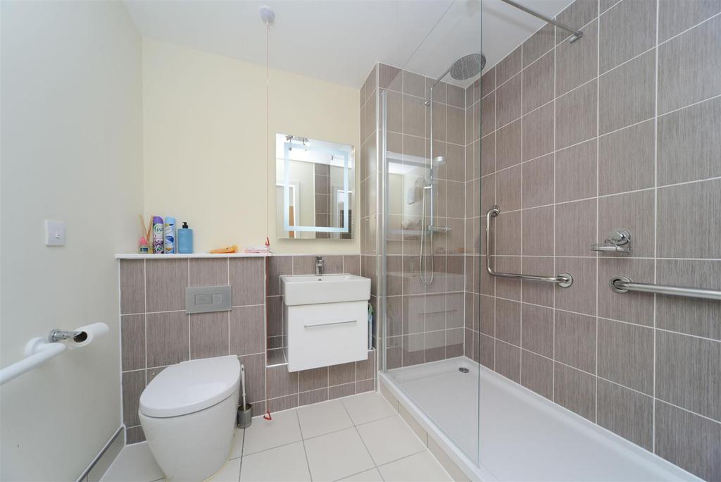 Shower Rm 24 HG.jpg