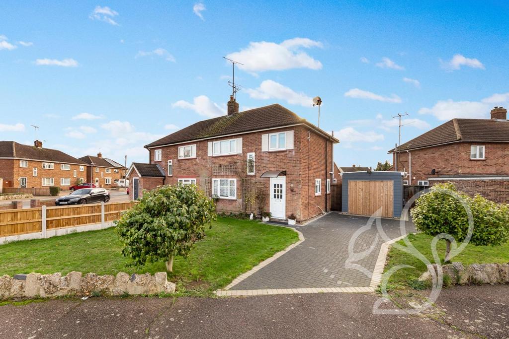 Parr Drive, Colchester 3 bed semidetached house £325,000