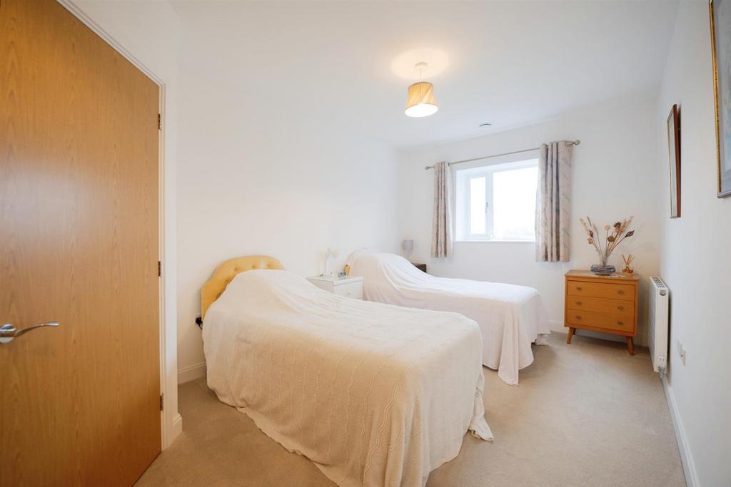 Master bedroom.jpg