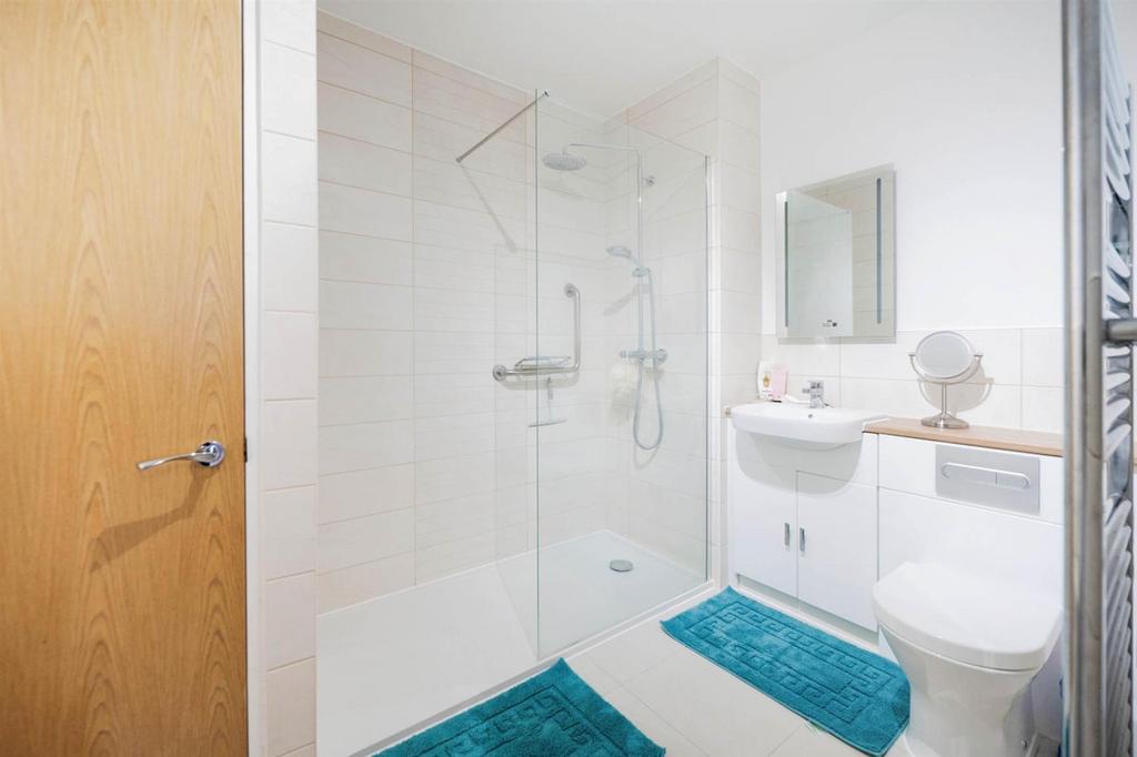 Ensuite.jpg