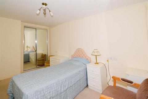 1 bedroom apartment for sale, Rowleys Court, Sandhurst Street, Oadby, Leicester