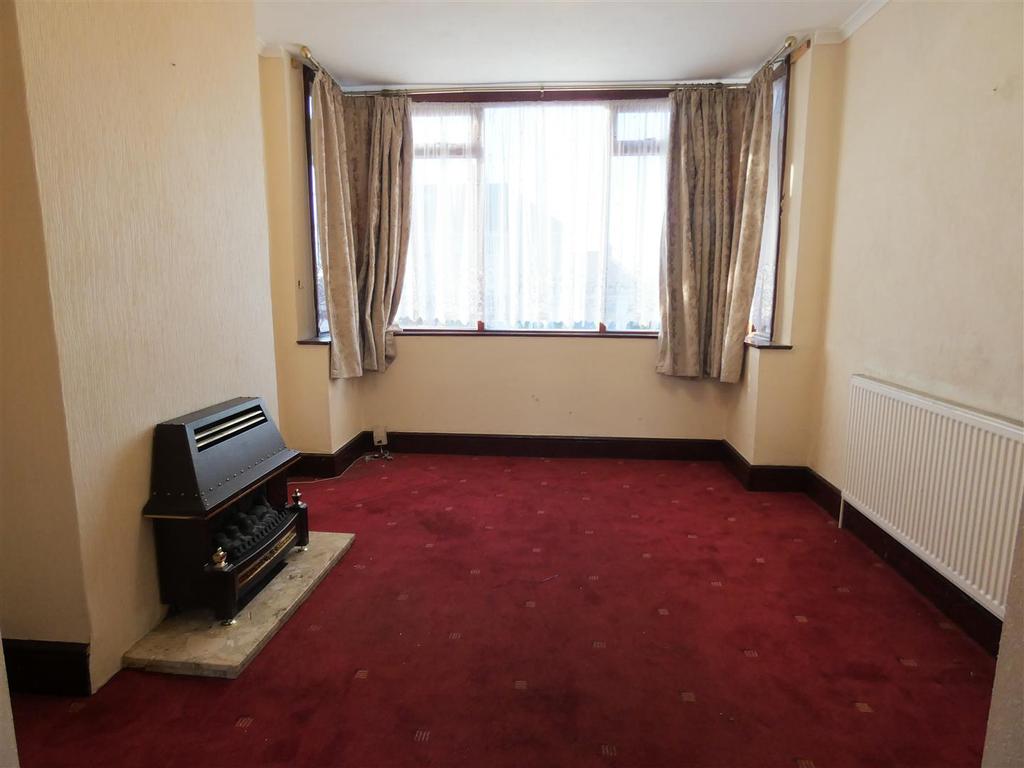Stanford Avenue, Great Barr, Birmingham 3 bed semidetached house £