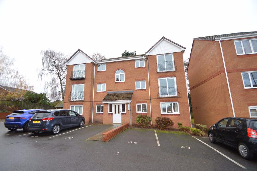 Murdoch Drive, Kingswinford 2 bed flat £695 pcm (£160 pw)