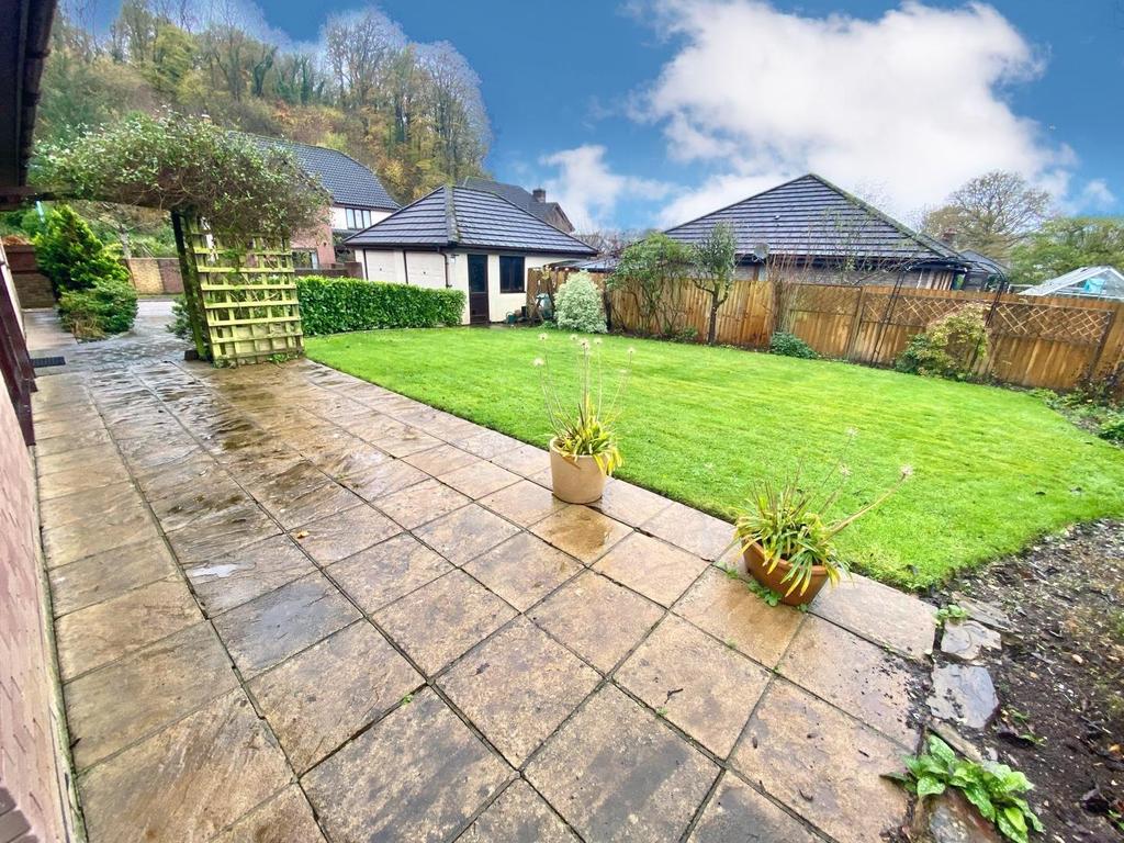 Ashleigh Park, Bampton, Tiverton, Devon 4 bed bungalow £500,000