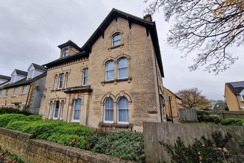 2 bedroom flat for sale - Ashway Court, Cashes Green Road, Stroud