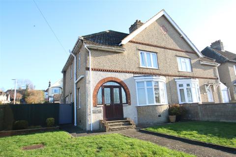 239 Castle Road, Salisbury, SP1 3RY