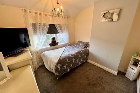46 Blaze Park, Wall Heath, Kingswinford, DY6 0LR