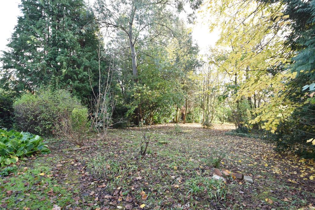 Grange Road, Hastings 3 bed detached bungalow £450,000