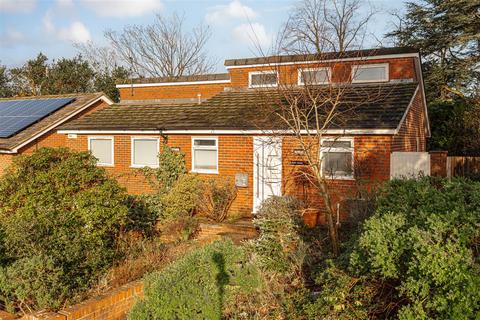 3 bedroom house for sale - Furze Hill, Redhill