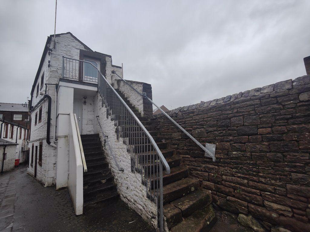 White Hart Yard, Penrith 1 bed flat £525 pcm (£121 pw)