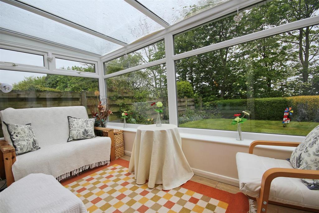 Mill Rise, Swanland, North Ferriby 3 bed house £925 pcm (£213 pw)