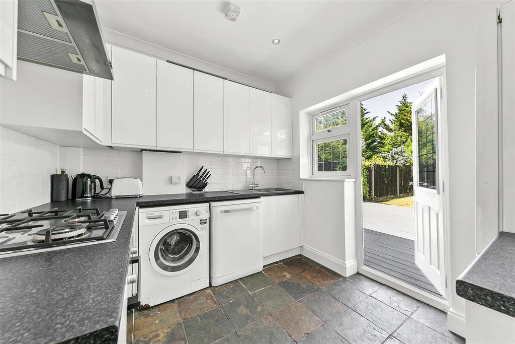 Waverley Avenue, Twickenham 3 bed semidetached house for sale £625,000
