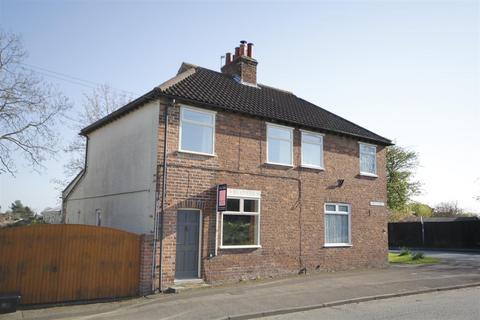 3 bedroom semi-detached house for sale - York Street, Dunnington, York, YO19