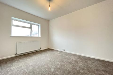 337 Lowedges Road, Sheffield, S8 7JL