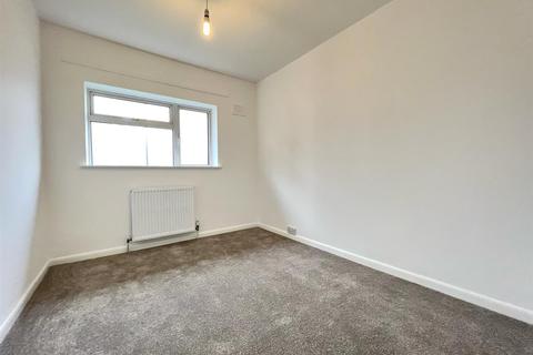 337 Lowedges Road, Sheffield, S8 7JL